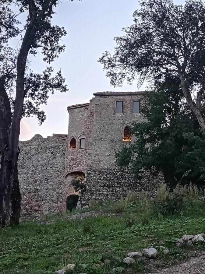 מונטיצ'יאנו La Locanda Di Petriolo מראה חיצוני תמונה