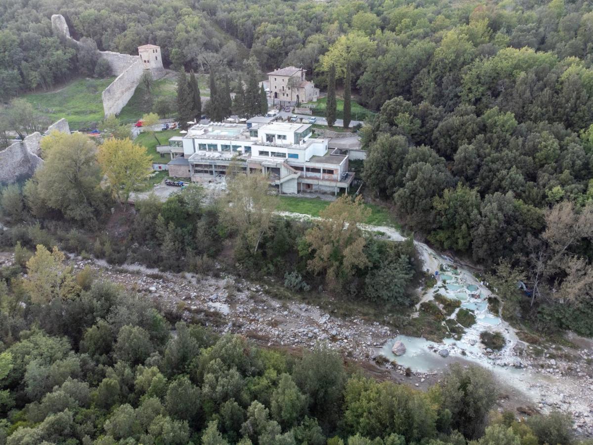 מונטיצ'יאנו La Locanda Di Petriolo מראה חיצוני תמונה